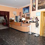 Citotel Cesar 2* Nimes