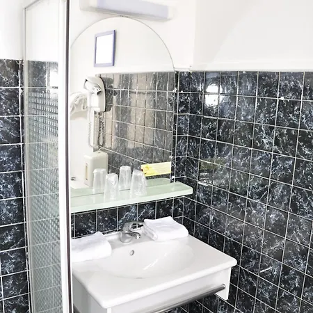 Hotel Cesar 2*
