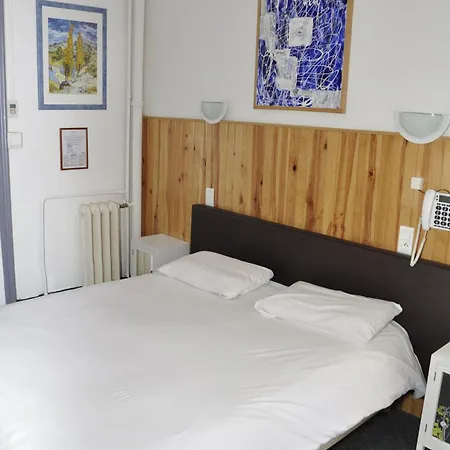 Citotel Cesar Nîmes