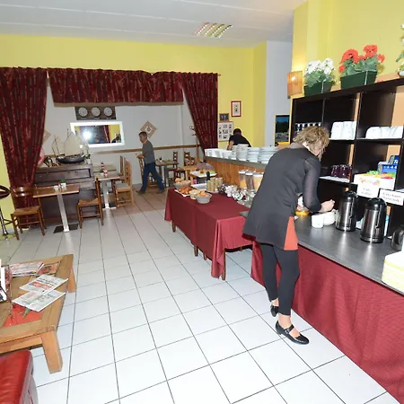 فندق سيتوتيل سيزار 2*