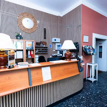 Citotel Cesar Hotel 2*