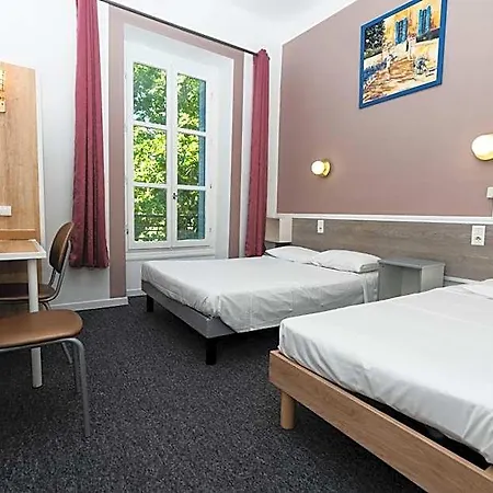 Cesar Centre Historique & Gare 2*