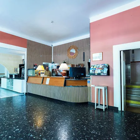Hotel Citotel Cesar 2*