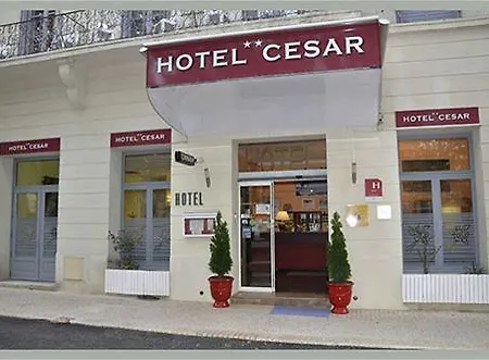 Cesar Centre Historique & Gare Hotel