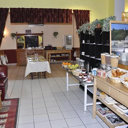 Otel Citotel Cesar Nîmes